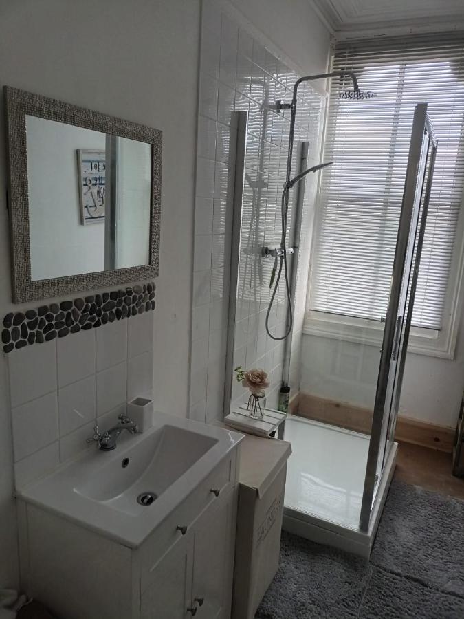 Central Broadstairs Apartment Close To Beach Exterior photo